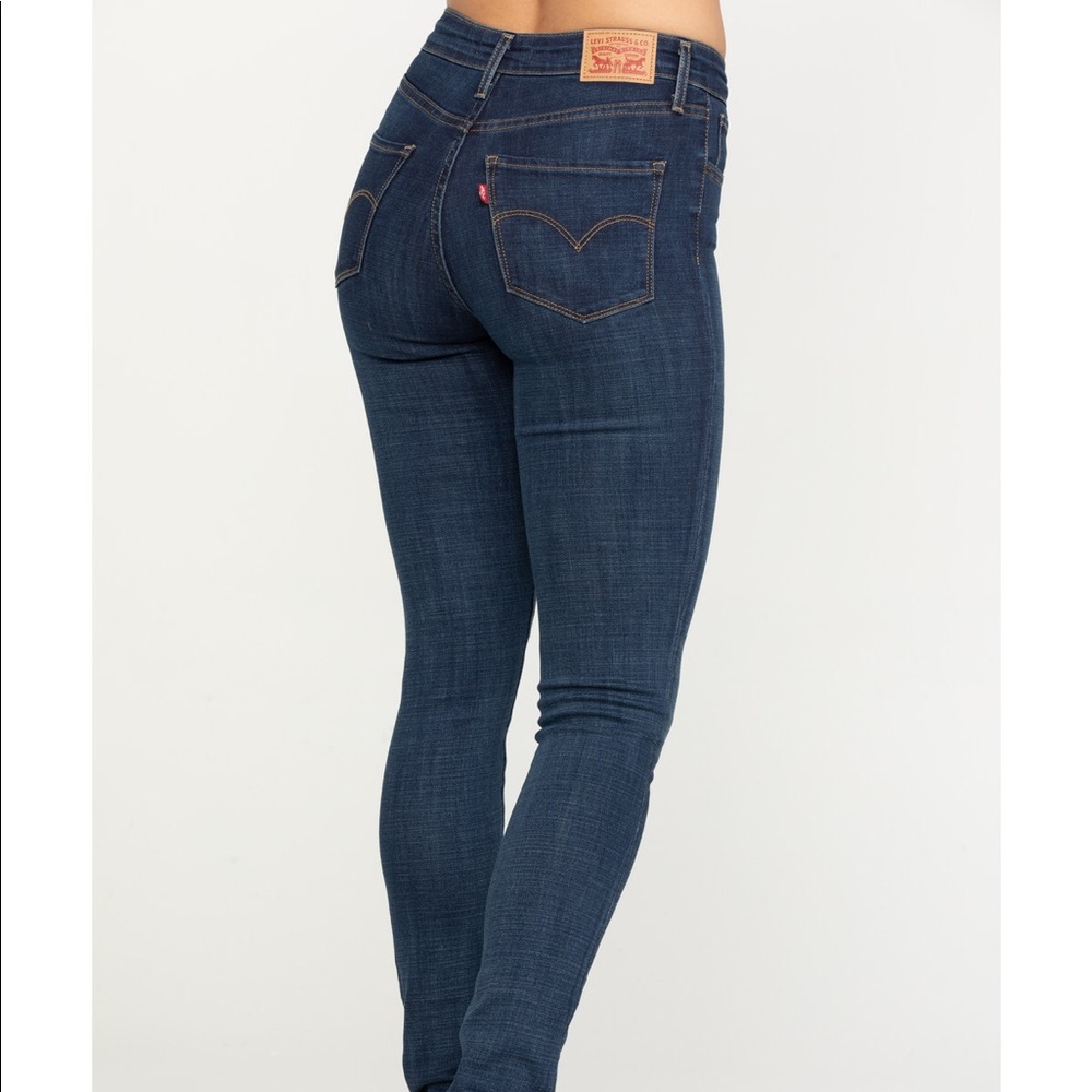 Levi skinny high rise jeans